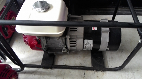 ขายเครื่องปั่นไฟ honda gx160 ปั่นไฟฟ้า 220v ใหม่กริป