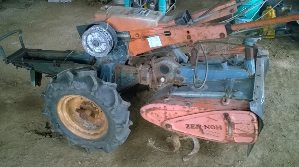 เครื่องพรวนดิน ซีน๊อก  ไม่มีที่พรวน