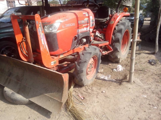 **325,000 บ.ต่อรอง//รถไถ2เพลาKUBOTA 36แรง **ขาย KUBOTA 4WD 36แรง รถไถ2เพลาส้มๆ สวยเดิม KUBOTA L3608 4WD ปี54 ใช้งาน1,5xx ชั่วโมง เครื่องเดิม เกียร์เดิม ปั้มเดิม เครื่องดี แรงดี แน่น ไม่เยิ้ม ปั้มดี แรงดี เกียร์ดี เข้าง่ายไม่หลุดครับ เดินหน้า8 ถอยหลัง8 ใช้ **325,000 บ.ต่อรอง//รถไถ2เพลาKUBOTA 36แรง **ขาย KUBOTA 4WD 36แรง รถไถ2เพลาส้มๆ สวยเดิม KUBOTA L3608 4WD ปี54 ใช้งาน1,5xx ชั่วโมง เครื่องเดิม เกียร์เดิม ปั้มเดิม เครื่องดี แรงดี แน่น ไม่เยิ้ม ปั้มดี แรงดี เกียร์ดี เข้าง่ายไม่หลุดครับ เดินหน้า8 ถอยหลัง8 ใช้