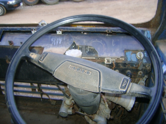 รถการเกษตรขาด เฉพาะ..เครื่อง  ทุกอย่างพร้อมใช้งาน   ราคา 90,000 บาท