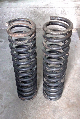 สปริงมือสองเบนซ์คลาสสิค W114 115 116 123 หน้า-หลัง สภาพดี สปริงมือสองเบนซ์คลาสสิค W114 115 116 123 หน้า-หลัง สภาพดี