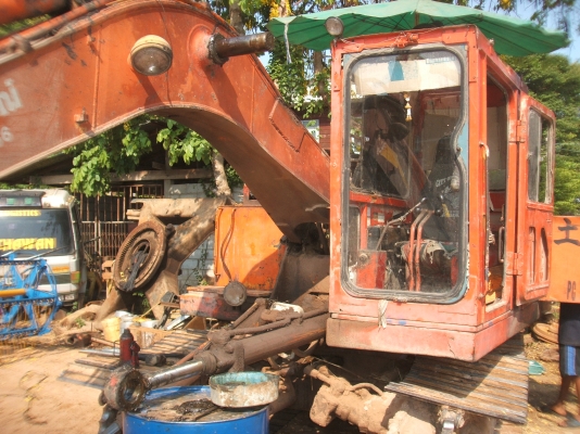 ขายตัวเดินแม็คโคร 12 HT และอะไหล่ทุกชิ้นของ 12HT ตัวเดินราคา 170,000 บาท