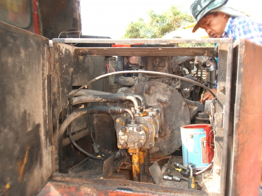 ขายตัวเดินแม็คโคร 12 HT และอะไหล่ทุกชิ้นของ 12HT ตัวเดินราคา 170,000 บาท