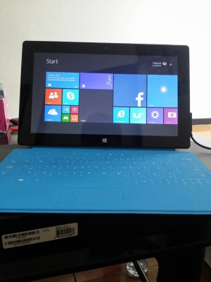 Surface rt 32 gb แท็บเล็ต pc ของไมโครซอฟ