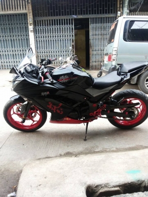 ขาย คับ ninja 250 2013 สวยๆโหดๆ รถวิ่ง14000นิดๆคับ ของแต่งเล็กน้อยตามรูปเลยคับ ขอเปิดที่108000 สนใจจริงต่อรองได้คับ