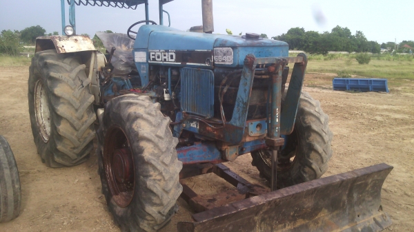 ขายรถไถFORDรุ่น6640คานหน้าคาลาโล่มีใบอินวอยขายตามสภาพ ขายรถไถFORDรุ่น6640คานหน้าคาลาโล่มีใบอินวอยขายตามสภาพ