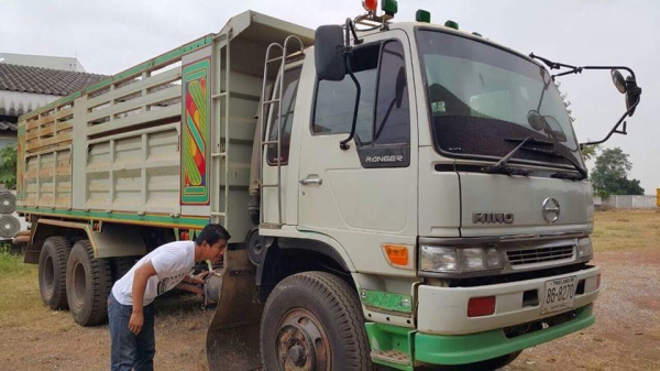 ขายฮีโน่ 3M โคตรสวย ราคา1250000 บาท ขายฮีโน่ 3M โคตรสวย ราคา1250000 บาท