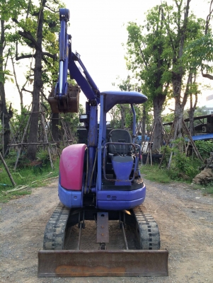 ขายแบคโฮ ติดต่อ 086-775-7900 086-324-1992