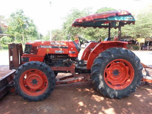 รถแทรกเตอร์มือสอง เพชรรุ่งเรือง รถสวยสภาพดี ราคาถูก  ต้นทุนต่ำ มีให้เลือกกันหลายรุ่นครับ