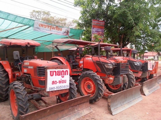 รถแทรกเตอร์มือสอง เพชรรุ่งเรือง รถสวยสภาพดี ราคาถูก  ต้นทุนต่ำ มีให้เลือกกันหลายรุ่นครับ