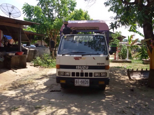 ขายรถบรรทุกหกล้อ ISUZU รถประกอบ กระบะคาร์โก้มีหลังคา ทะเบียนพร้อม
