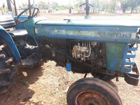รถแทรกเตอร์มือสอง เพชรรุ่งเรือง รถสวยสภาพดี ราคาถูก  ต้นทุนต่ำ มีให้เลือกกันหลายรุ่นครับ