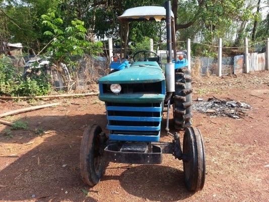 รถแทรกเตอร์มือสอง เพชรรุ่งเรือง รถสวยสภาพดี ราคาถูก  ต้นทุนต่ำ มีให้เลือกกันหลายรุ่นครับ