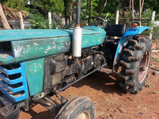 รถแทรกเตอร์มือสอง เพชรรุ่งเรือง รถสวยสภาพดี ราคาถูก  ต้นทุนต่ำ มีให้เลือกกันหลายรุ่นครับ