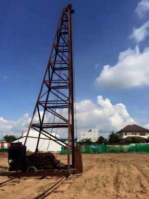 085-7666984 ขายปั้นจั่นตอกเสาเข็ม 2 ตัววิน 24 .11 เมตร. กับวิน 28.,13เมตร