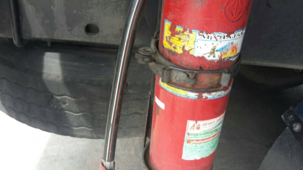 ขายรถ10ล้อนำ้มัน ISUZU FVM33MT เครื่อง 195แรงม้า สนใจโทร 081-970-1072
