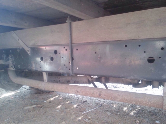 ISUZU DECA 210 HP 6HH1 รถบรรทุกหกล้อ กระบะเหล็กคอกสูงความยาว 6.20 เมตรสภาพดีพร้อมบรรทุกหนักได้เลยครับ เครื่องยนต์แรงดีไม่มีเยิ้ม ภายในเก๋งคอนโซลสวยครบพร้อม แอร์ พวงมาลัยเพาเวอร์ ระบบเบรคทริ๊ปฟี้ครบครัน ช่วงล่างเดิมๆคัชซีสวยมากครับไม่มีแตกบวม ยาง 8.25 ขอบ