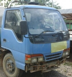 หกล้อดั้ม อีซูซุ NKR130เทอร์โบว์ รถห้างปี44ยูโรทู สภาพพร้อมใช้ ดั้มสามมิตร 5คิว (ราคา 370,000บ) เล่มทะเบียนพร้อมโอน