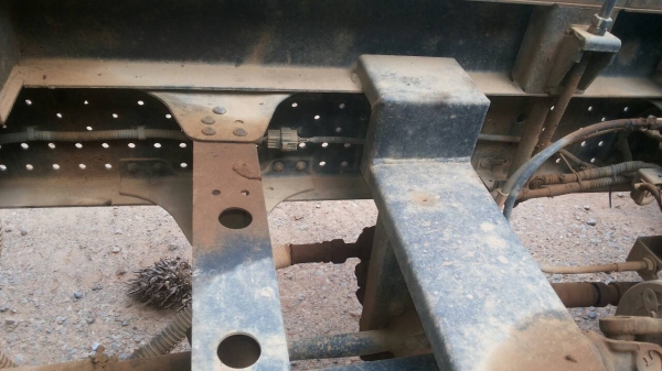 รถอีซุซุ 6 ล้อดั้ม NPR 150 แรงม้า ปี 51.   ( รถวิ่ง 8x,xxx กว่า กม. )     สนใจติดต่อ  081 - 6079515