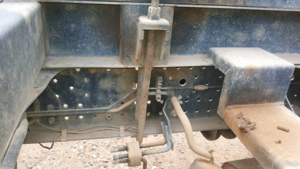 รถอีซุซุ 6 ล้อดั้ม NPR 150 แรงม้า ปี 51.   ( รถวิ่ง 8x,xxx กว่า กม. )     สนใจติดต่อ  081 - 6079515