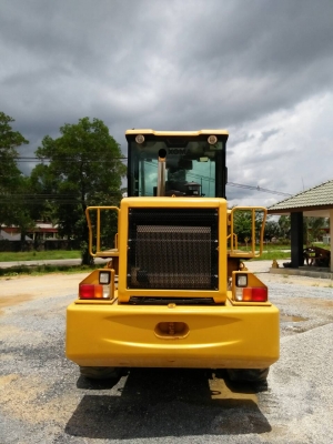 รถตัก XGMA - 935H.  ( รถทำงาน 3xx กว่า ชม. )   สนใจติดต่อ  081 - 6079515