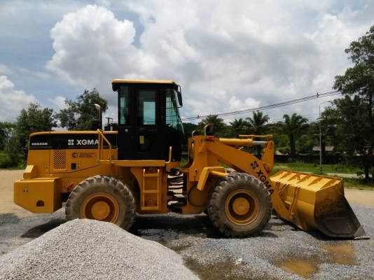 รถตัก XGMA - 935H.  ( รถทำงาน 3xx กว่า ชม. )   สนใจติดต่อ  081 - 6079515