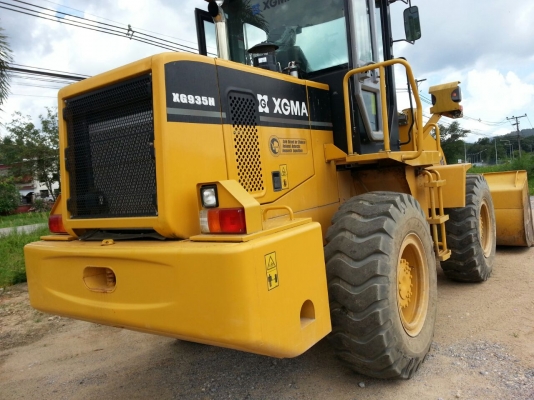 รถตัก XGMA - 935H.  ( รถทำงาน 3xx กว่า ชม. )   สนใจติดต่อ  081 - 6079515