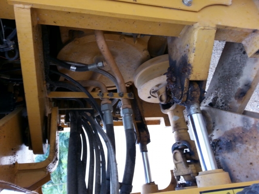 รถตัก XGMA - 935H.  ( รถทำงาน 3xx กว่า ชม. )   สนใจติดต่อ  081 - 6079515