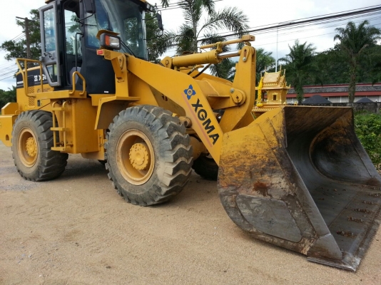 รถตัก XGMA - 935H.  ( รถทำงาน 3xx กว่า ชม. )   สนใจติดต่อ  081 - 6079515