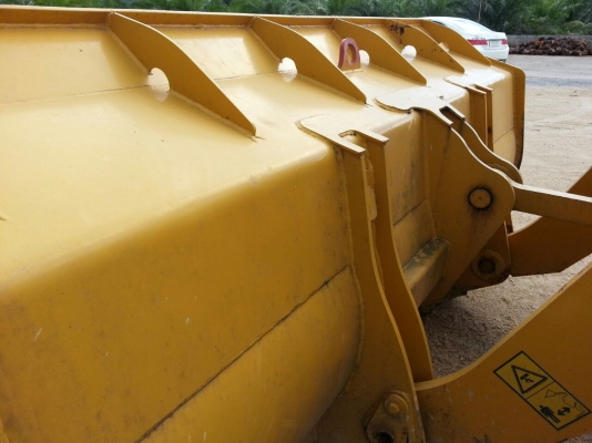 รถตัก XGMA - 935H.  ( รถทำงาน 3xx กว่า ชม. )   สนใจติดต่อ  081 - 6079515