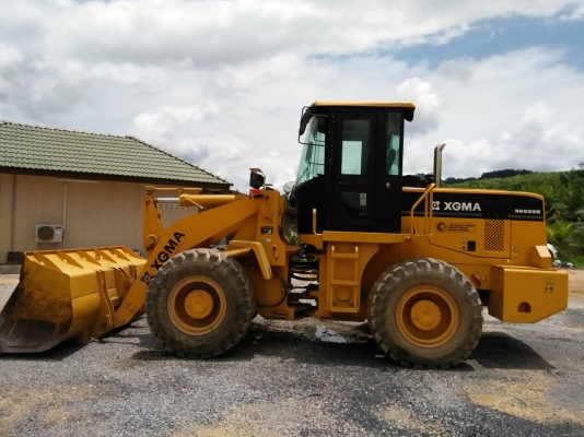 รถตัก XGMA - 935H.  ( รถทำงาน 3xx กว่า ชม. )   สนใจติดต่อ  081 - 6079515