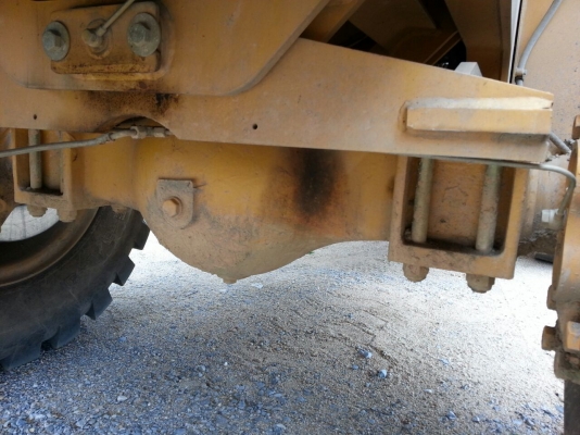 รถตัก XGMA - 935H.  ( รถทำงาน 3xx กว่า ชม. )   สนใจติดต่อ  081 - 6079515