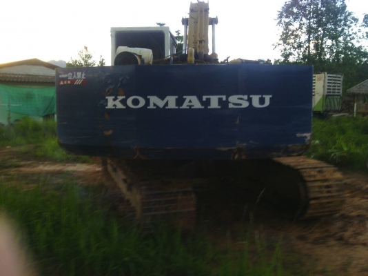 รถแบคโฮ KOMATSU  200 - 3      สนใจติดต่อ  081 - 6079515