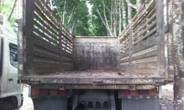 รถอีซูซุ 10 ล้อดั้ม FXZ  240 แรงม้า.  ( *  ขาวตัวสุดท้าย. )    สนใจติดต่อ  081 - 6079515