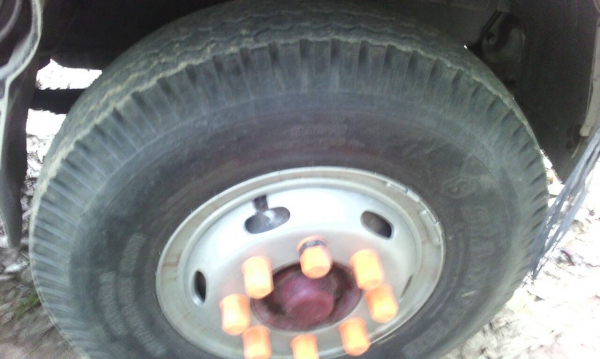 รถอีซูซุ 10 ล้อดั้ม FXZ  240 แรงม้า.  ( *  ขาวตัวสุดท้าย. )    สนใจติดต่อ  081 - 6079515