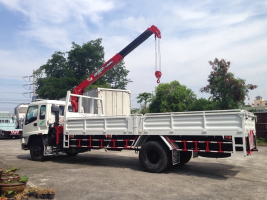 6 ล้อกะบะคอกเตี้ยติดเครน 3.3 ตัน 3 ปลอก ISUZU รุ่น เดก้า เครื่องยนต์ 195 แรงม้า 6 ล้อกะบะคอกเตี้ยติดเครน 3.3 ตัน 3 ปลอก ISUZU รุ่น เดก้า เครื่องยนต์ 195 แรงม้า