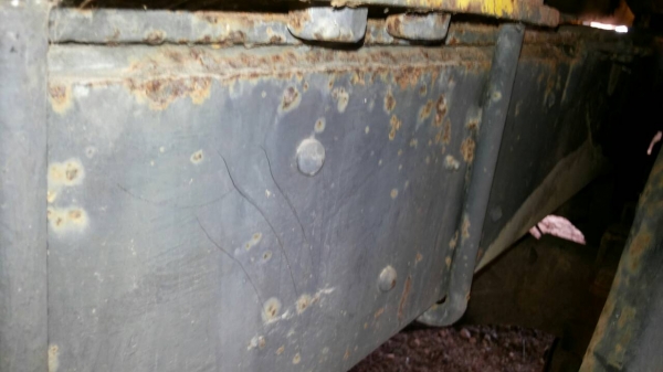 รถอีซูซุ 10 ล้อ บรรทุกน้ำ 175 แรงม้า.  ( ขายไม่มีเล่มทะเบียน. )    สนใจติดต่อ   081 - 6079515