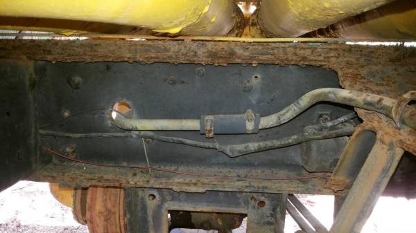 รถอีซูซุ 10 ล้อ บรรทุกน้ำ 175 แรงม้า.  ( ขายไม่มีเล่มทะเบียน. )    สนใจติดต่อ   081 - 6079515