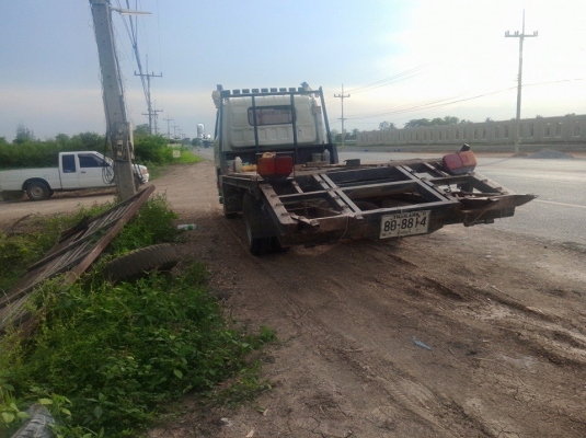 ISUZU KS ยกหัวใหม่ เปลี่ยนเครื่อง 4BD TURBO เครื่อง 115 ช่วงล่าง 6 น๊อต บรรทุกท้ายลาด มีกระได ISUZU KS ยกหัวใหม่ เปลี่ยนเครื่อง 4BD TURBO เครื่อง 115 ช่วงล่าง 6 น๊อต บรรทุกท้ายลาด มีกระได