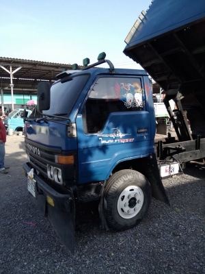 ขายหกล้อโตโยต้าBU91ปี36ดั้มเกษตร เครื่อง115เทอร์โบอินเตอร์ ช่วงล่างเอฟ ยางหลังเรเดียลใหม่ แอร์เย็น เครื่องดี หัวบาง คัสซีไม่มีบวม ทะเบียนพร้อมโอน ขายหกล้อโตโยต้าBU91ปี36ดั้มเกษตร เครื่อง115เทอร์โบอินเตอร์ ช่วงล่างเอฟ ยางหลังเรเดียลใหม่ แอร์เย็น เครื่องดี หัวบาง คัสซีไม่มีบวม ทะเบียนพร้อมโอน