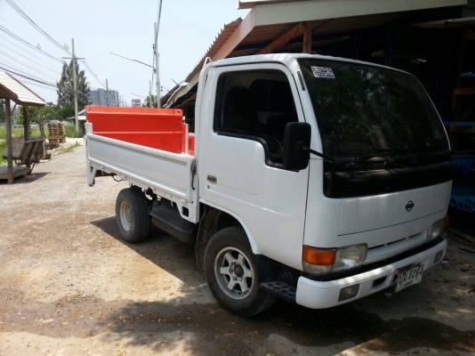 นิสัน แอ๊ดราส