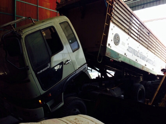 รถสิบล้อเพลาเดียว