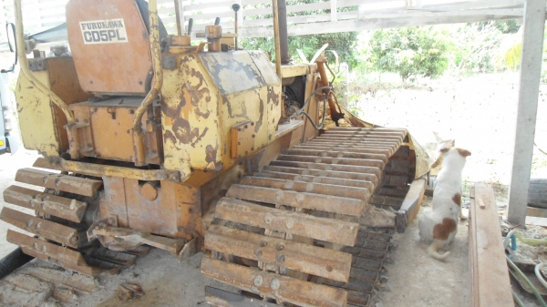 ขายแทรกเตอร์ D5  สภาพใช้งานได้ดีเครื่องยนต์เดินเรียบFURUKAWA