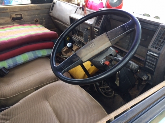 ขายรถบรรทุก 6 ล้อ nkr 100 แรง ขายรถบรรทุก 6 ล้อ nkr 100 แรง