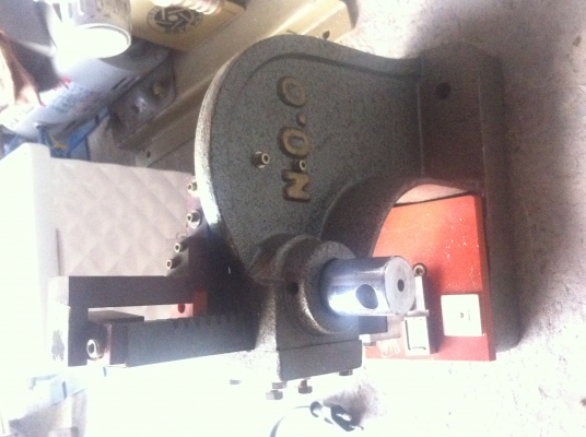 แท่นโยกกดอัดสวมขิ้นงานต่างๆตามต้องการ สภาพสวยพร้อมใข้งาน