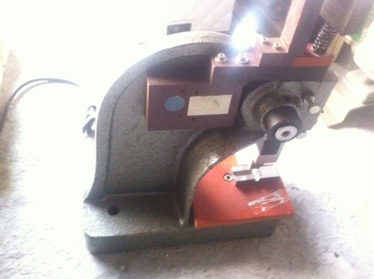 แท่นโยกกดอัดสวมขิ้นงานต่างๆตามต้องการ สภาพสวยพร้อมใข้งาน