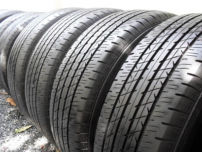 ขายยาง BRIDGESTONE ER33 ปี0214 (1ชุด) 215-60-16 ราคา 4,600 ขายยาง BRIDGESTONE ER33 ปี0214 (1ชุด) 215-60-16 ราคา 4,600