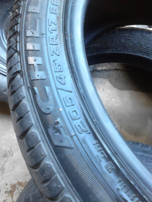 205/45R17  ACCHILLER 2233 ปี 2012 มี 3 เส้น tel.081-427-3941