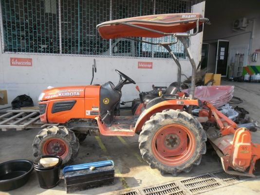 ขายรถแทรกเคอร์ คูโบต้า รุ่น B2420