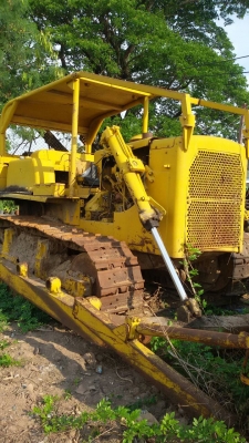 ขายรถแท็กเตอร์ D7F ขายรถแท็กเตอร์ D7F